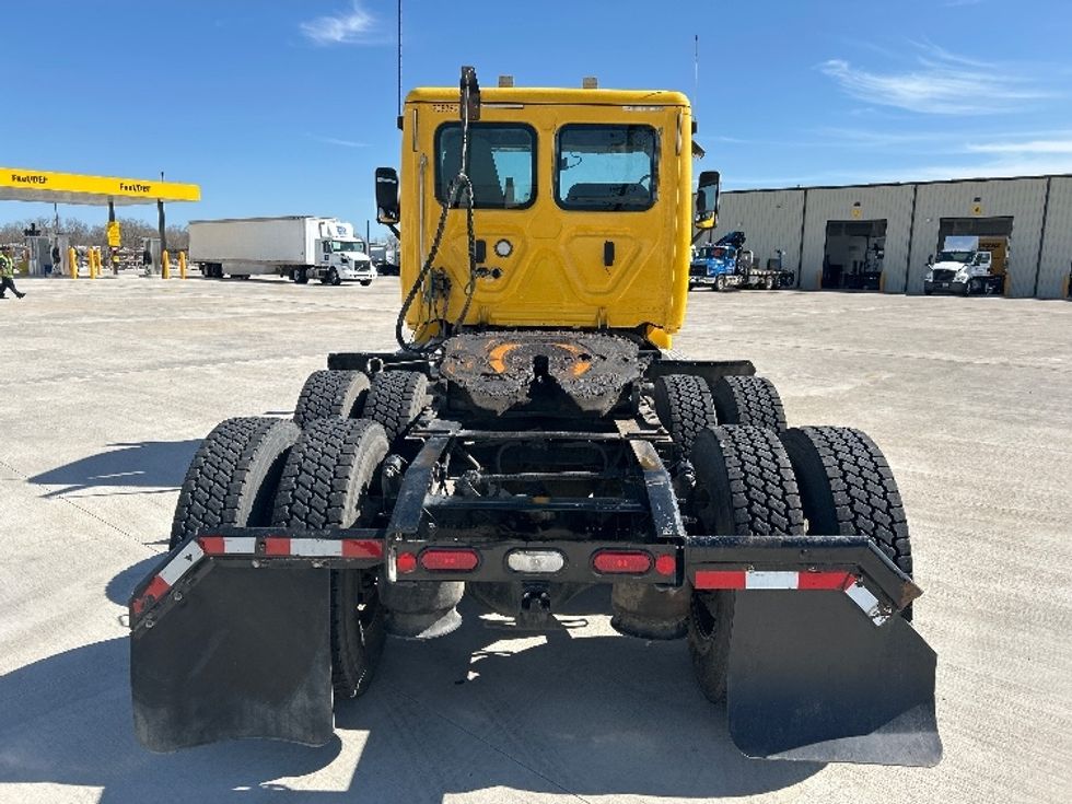 Day Cab Tractor-Heavy Duty Tractors-Freightliner-2019-Cascadia 11364ST-Katy-TX-659,811\n\t\tmiles-$ 27,500 - Image 6
