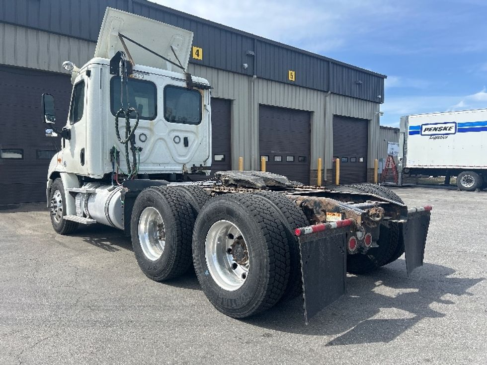 Day Cab Tractor-Heavy Duty Tractors-Freightliner-2019-Cascadia 11364ST-Londonderry-NH-687,547\n\t\tmiles-$ 24,250 - Image 5