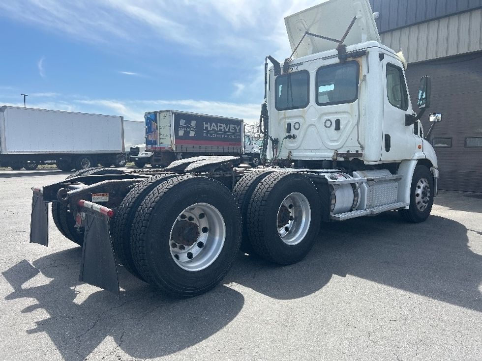 Day Cab Tractor-Heavy Duty Tractors-Freightliner-2019-Cascadia 11364ST-Londonderry-NH-687,547\n\t\tmiles-$ 24,250 - Image 7