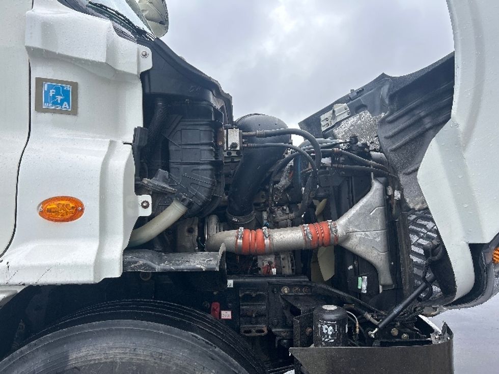 Day Cab Tractor-Heavy Duty Tractors-Freightliner-2019-Cascadia 11364ST-Londonderry-NH-702,737\n\t\tmiles-$ 24,250 - Image 15