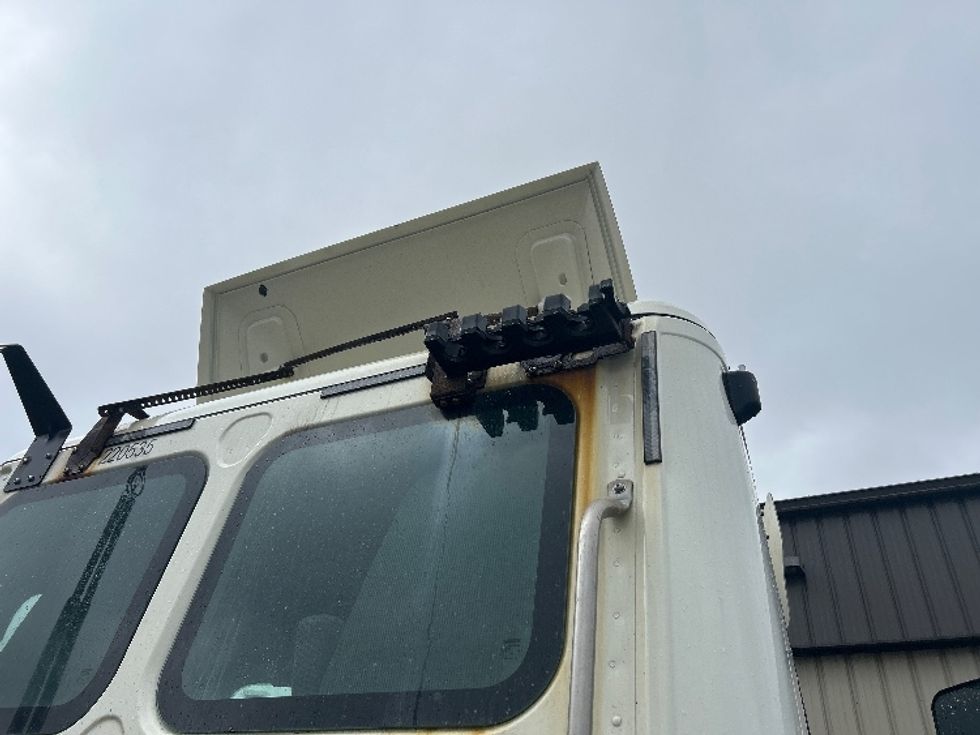 Day Cab Tractor-Heavy Duty Tractors-Freightliner-2019-Cascadia 11364ST-Londonderry-NH-702,737\n\t\tmiles-$ 24,250 - Image 18