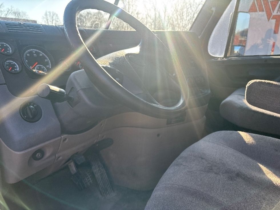 Day Cab Tractor-Heavy Duty Tractors-Freightliner-2019-Cascadia 11364ST-Martinsville-VA-567,968\n\t\tmiles-$ 24,750 - Image 10