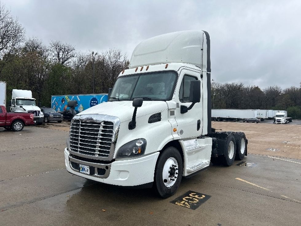 Day Cab Tractor-Heavy Duty Tractors-Freightliner-2019-Cascadia 11364ST-Memphis-TN-139,571\n\t\tmiles-$ 53,000 - Image 3