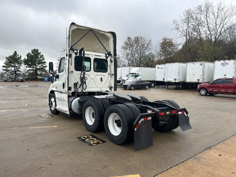 Day Cab Tractor-Heavy Duty Tractors-Freightliner-2019-Cascadia 11364ST-Memphis-TN-139,571\n\t\tmiles-$ 53,000 - Image 5