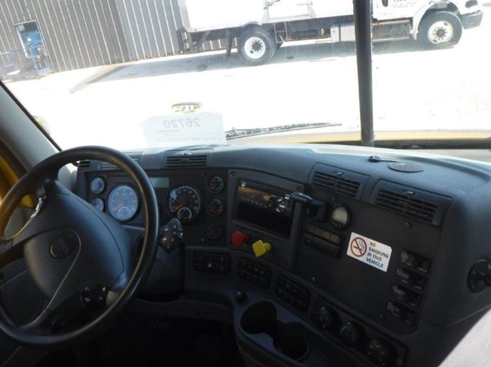 Day Cab Tractor-Heavy Duty Tractors-Freightliner-2019-Cascadia 11364ST-Milwaukee-WI-316,800\n\t\tmiles-$ 39,500 - Image 10