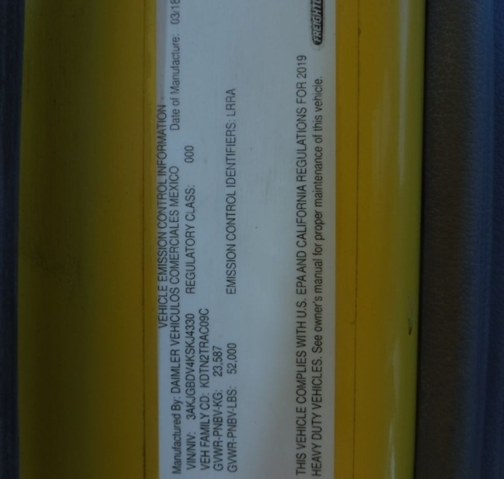 Day Cab Tractor-Heavy Duty Tractors-Freightliner-2019-Cascadia 11364ST-Milwaukee-WI-316,800\n\t\tmiles-$ 39,500 - Image 16