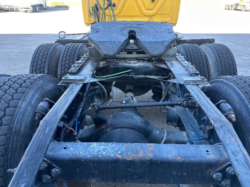 Day Cab Tractor-Heavy Duty Tractors-Freightliner-2019-Cascadia 11364ST-Mount Juliet-TN-486,383\n\t\tmiles-$ 38,500 - Image 6