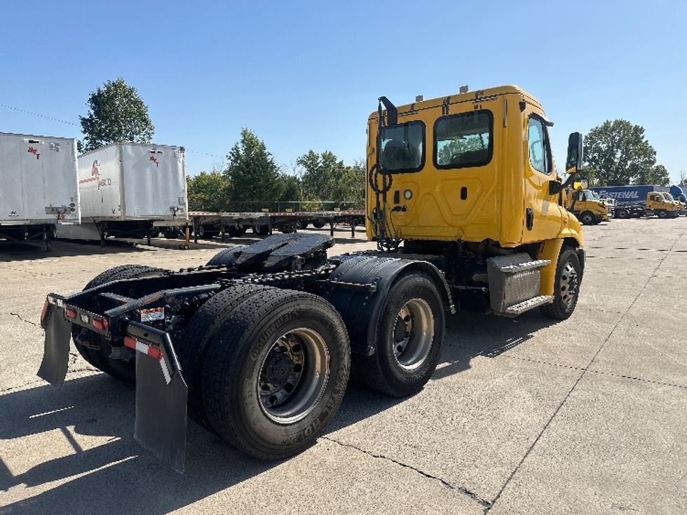 Day Cab Tractor-Heavy Duty Tractors-Freightliner-2019-Cascadia 11364ST-Mount Juliet-TN-516,124\n\t\tmiles-$ 35,500 - Image 7