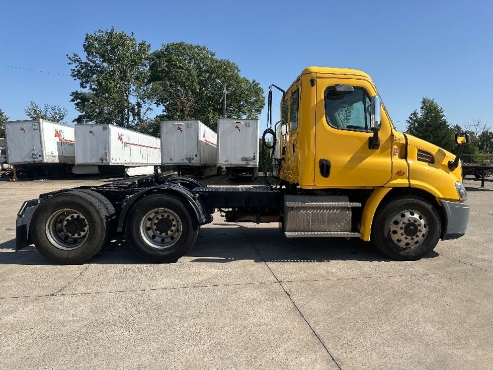 Day Cab Tractor-Heavy Duty Tractors-Freightliner-2019-Cascadia 11364ST-Mount Juliet-TN-516,124\n\t\tmiles-$ 35,500 - Image 8