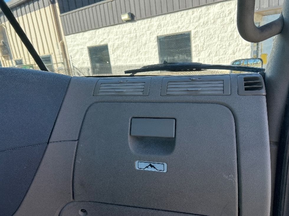 Day Cab Tractor-Heavy Duty Tractors-Freightliner-2019-Cascadia 11364ST-Oklahoma City-OK-525,507\n\t\tmiles-$ 26,500 - Image 13