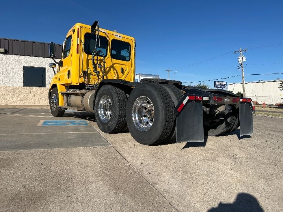 Day Cab Tractor-Heavy Duty Tractors-Freightliner-2019-Cascadia 11364ST-Oklahoma City-OK-525,507\n\t\tmiles-$ 26,500 - Image 5