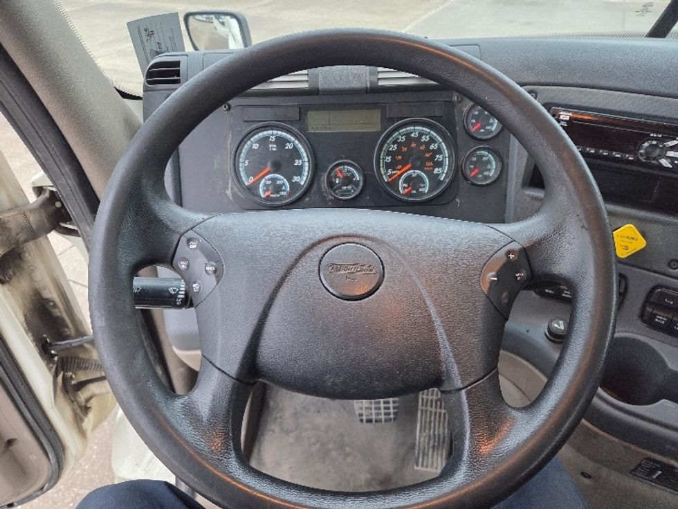 Day Cab Tractor-Heavy Duty Tractors-Freightliner-2019-Cascadia 11364ST-Parkersburg-WV-613,378\n\t\tmiles-$ 22,750 - Image 11