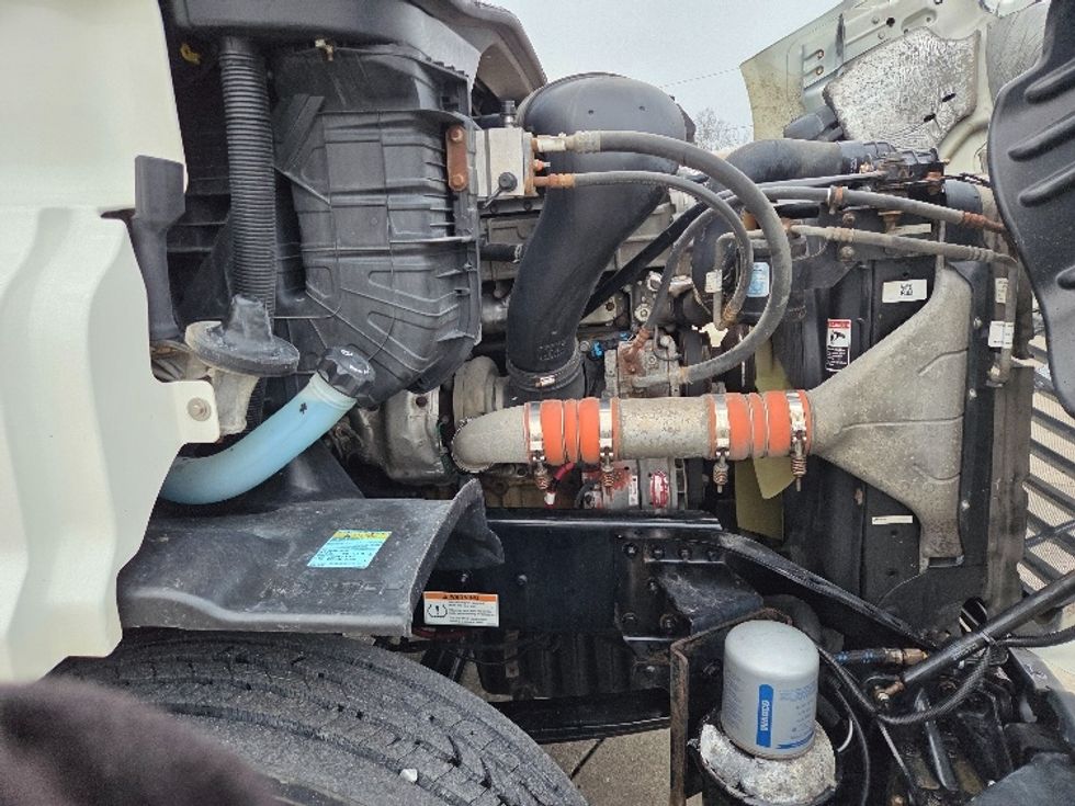 Day Cab Tractor-Heavy Duty Tractors-Freightliner-2019-Cascadia 11364ST-Parkersburg-WV-613,378\n\t\tmiles-$ 22,750 - Image 15