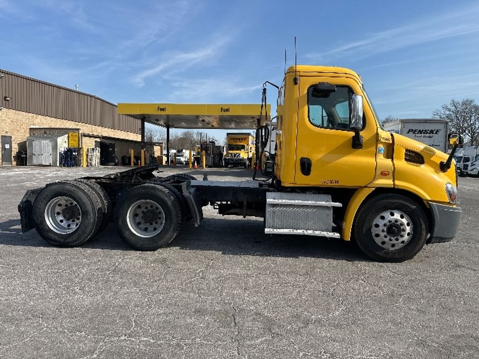 Day Cab Tractor-Heavy Duty Tractors-Freightliner-2019-Cascadia 11364ST-Parsippany-NJ-432,075\n\t\tmiles-$ 36,250 - Image 8