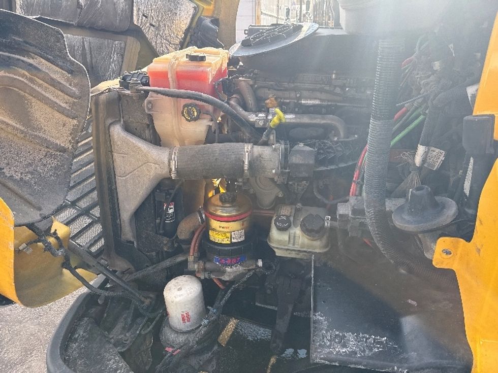 Day Cab Tractor-Heavy Duty Tractors-Freightliner-2019-Cascadia 11364ST-Parsippany-NJ-461,323\n\t\tmiles-$ 34,750 - Image 16