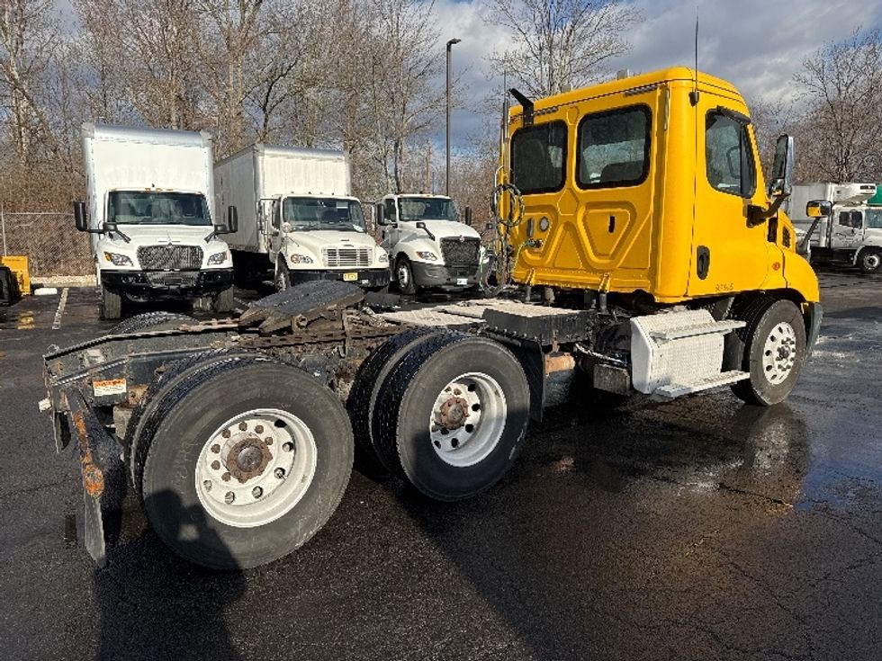 Day Cab Tractor-Heavy Duty Tractors-Freightliner-2019-Cascadia 11364ST-Parsippany-NJ-461,323\n\t\tmiles-$ 34,750 - Image 7