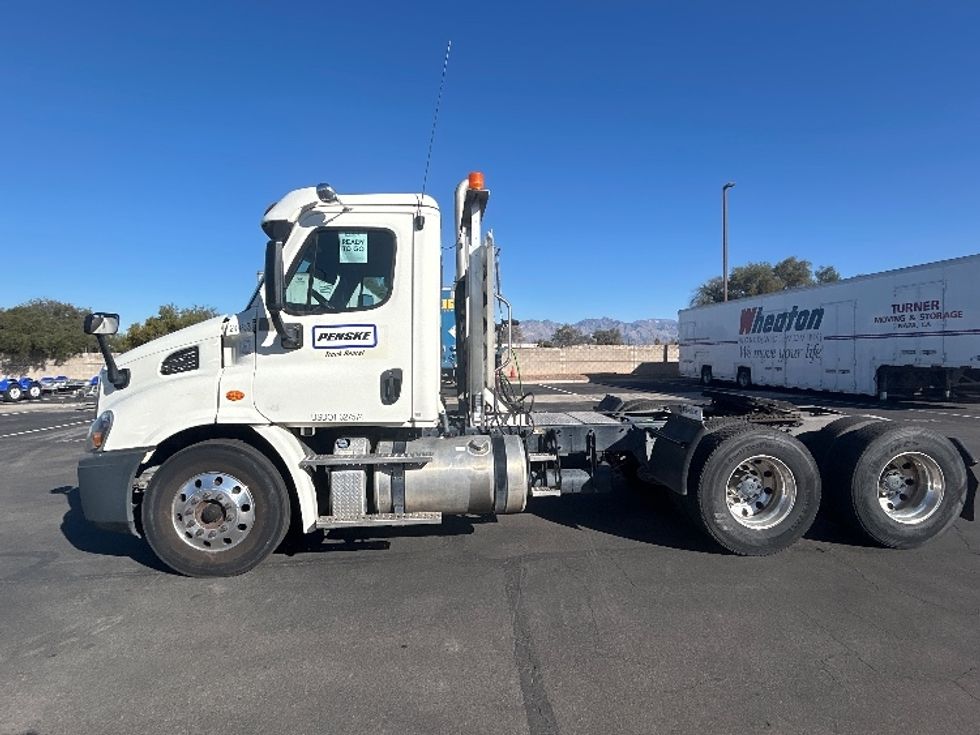 Day Cab Tractor-Heavy Duty Tractors-Freightliner-2019-Cascadia 11364ST-Phoenix-AZ-238,181\n\t\tmiles-$ 42,500 - Image 4