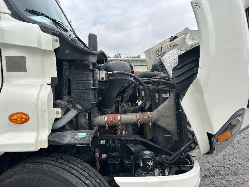 Day Cab Tractor-Heavy Duty Tractors-Freightliner-2019-Cascadia 11364ST-Piqua-OH-434,671\n\t\tmiles-$ 30,750 - Image 15