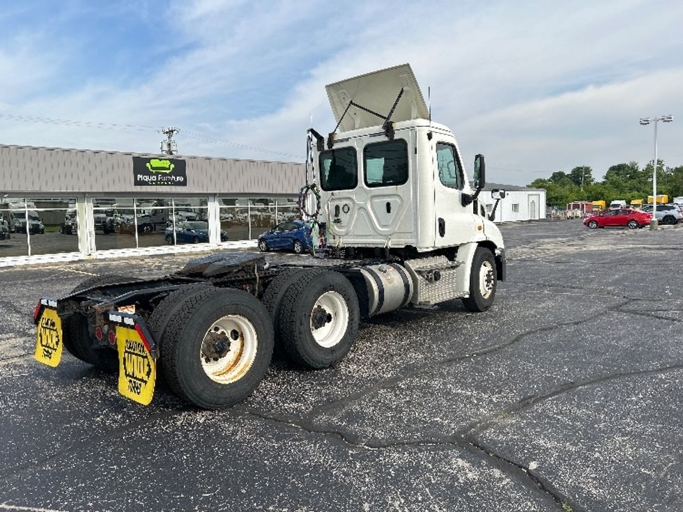 Day Cab Tractor-Heavy Duty Tractors-Freightliner-2019-Cascadia 11364ST-Piqua-OH-537,564\n\t\tmiles-$ 24,250 - Image 7