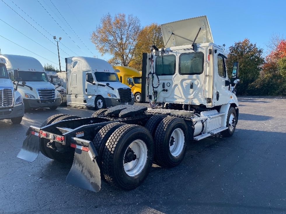 Day Cab Tractor-Heavy Duty Tractors-Freightliner-2019-Cascadia 11364ST-Prince George-VA-137,535\n\t\tmiles-$ 51,500 - Image 7