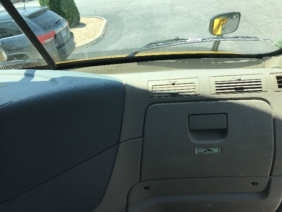 Day Cab Tractor-Heavy Duty Tractors-Freightliner-2019-Cascadia 11364ST-Prince George-VA-385,452\n\t\tmiles-$ 37,500 - Image 13