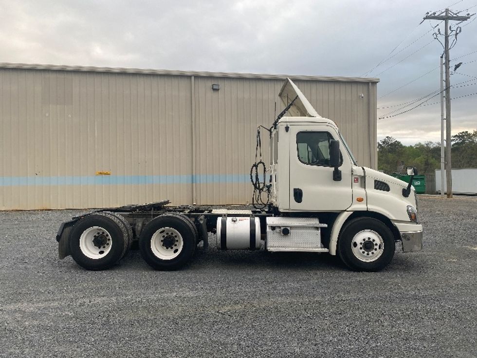 Day Cab Tractor-Heavy Duty Tractors-Freightliner-2019-Cascadia 11364ST-Resaca-GA-271,847\n\t\tmiles-$ 47,750 - Image 8