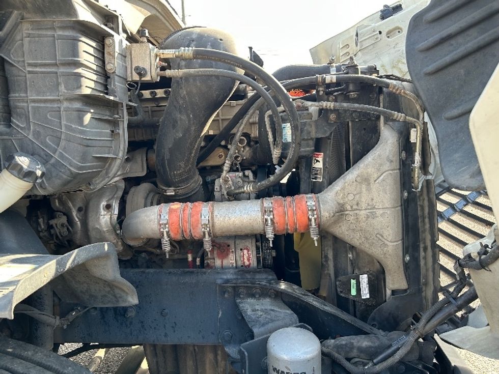 Day Cab Tractor-Heavy Duty Tractors-Freightliner-2019-Cascadia 11364ST-Suffolk-VA-167,283\n\t\tmiles-$ 53,250 - Image 15