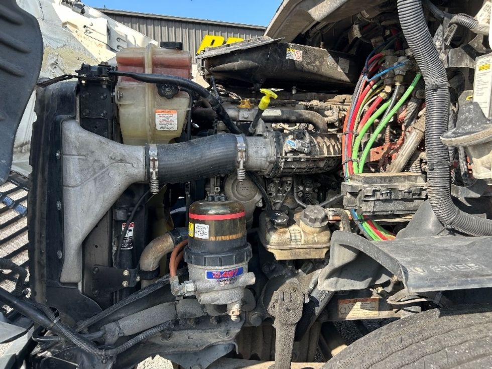 Day Cab Tractor-Heavy Duty Tractors-Freightliner-2019-Cascadia 11364ST-Suffolk-VA-167,283\n\t\tmiles-$ 53,250 - Image 16