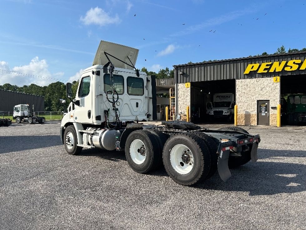 Day Cab Tractor-Heavy Duty Tractors-Freightliner-2019-Cascadia 11364ST-Suffolk-VA-167,283\n\t\tmiles-$ 53,250 - Image 5