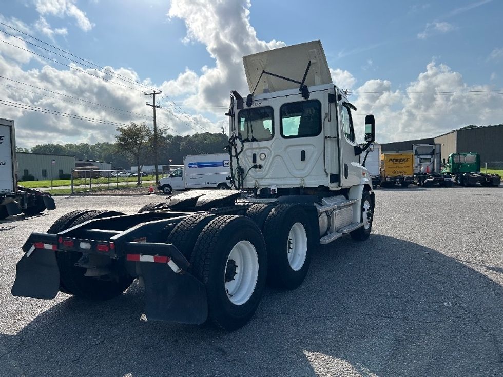 Day Cab Tractor-Heavy Duty Tractors-Freightliner-2019-Cascadia 11364ST-Suffolk-VA-167,283\n\t\tmiles-$ 53,250 - Image 7