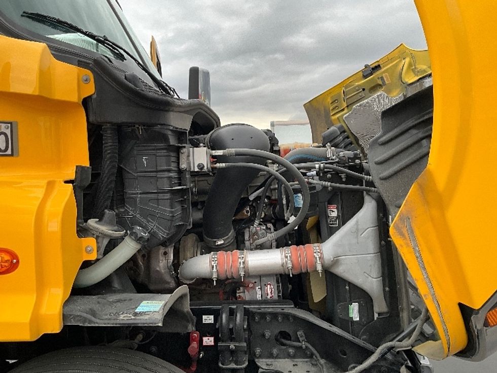 Day Cab Tractor-Heavy Duty Tractors-Freightliner-2019-Cascadia 11364ST-Sun Valley-CA-287,353\n\t\tmiles-$ 44,250 - Image 15