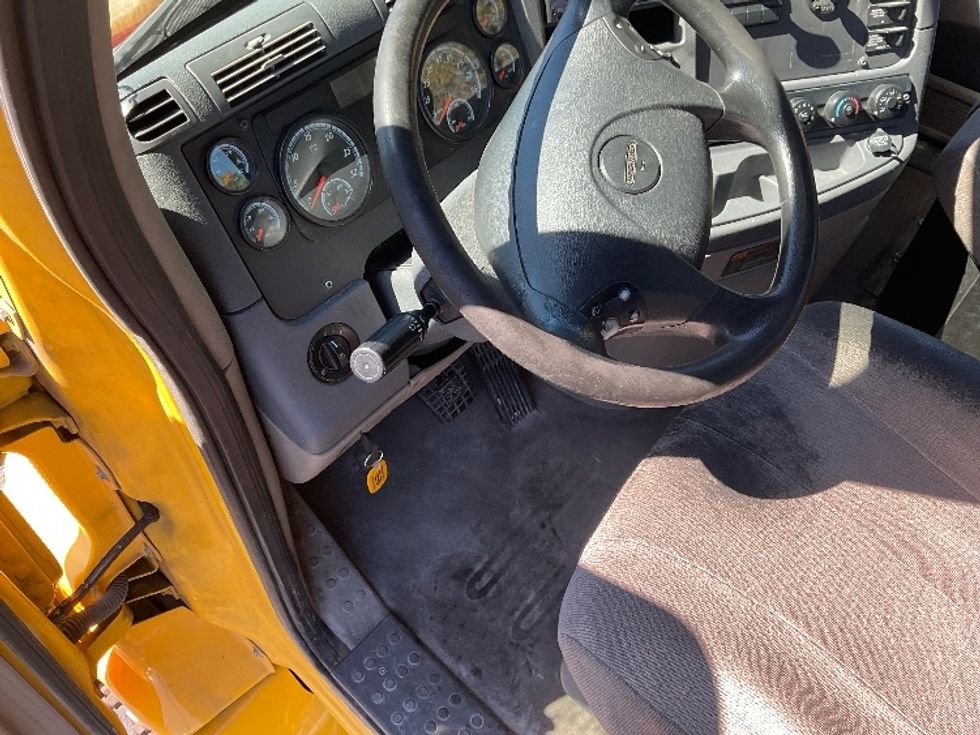 Day Cab Tractor-Heavy Duty Tractors-Freightliner-2019-Cascadia 11364ST-Tampa-FL-434,822\n\t\tmiles-$ 37,250 - Image 10