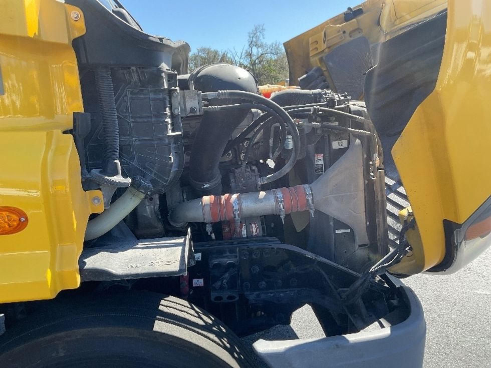 Day Cab Tractor-Heavy Duty Tractors-Freightliner-2019-Cascadia 11364ST-Tampa-FL-435,510\n\t\tmiles-$ 30,500 - Image 15