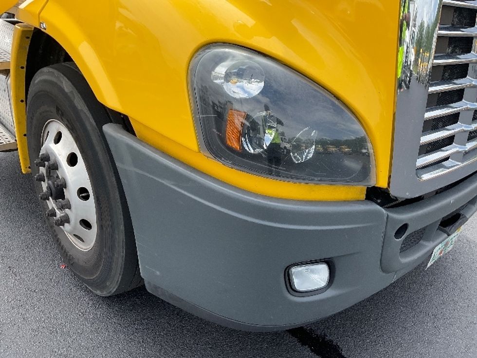 Day Cab Tractor-Heavy Duty Tractors-Freightliner-2019-Cascadia 11364ST-Tampa-FL-461,986\n\t\tmiles-$ 33,250 - Image 19