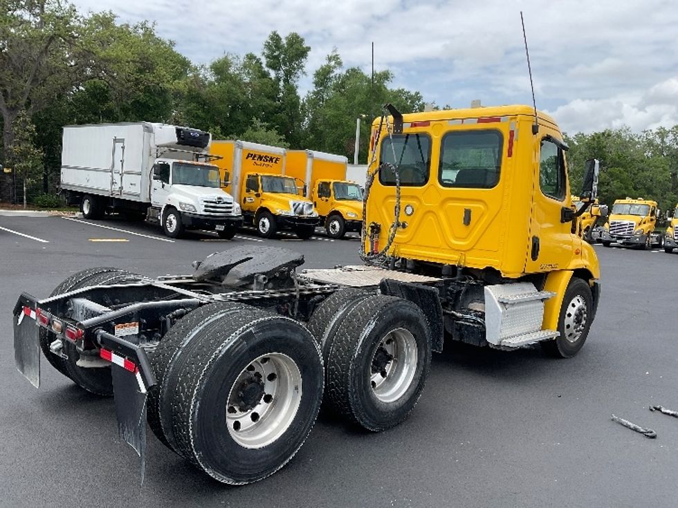 Day Cab Tractor-Heavy Duty Tractors-Freightliner-2019-Cascadia 11364ST-Tampa-FL-461,986\n\t\tmiles-$ 33,250 - Image 7