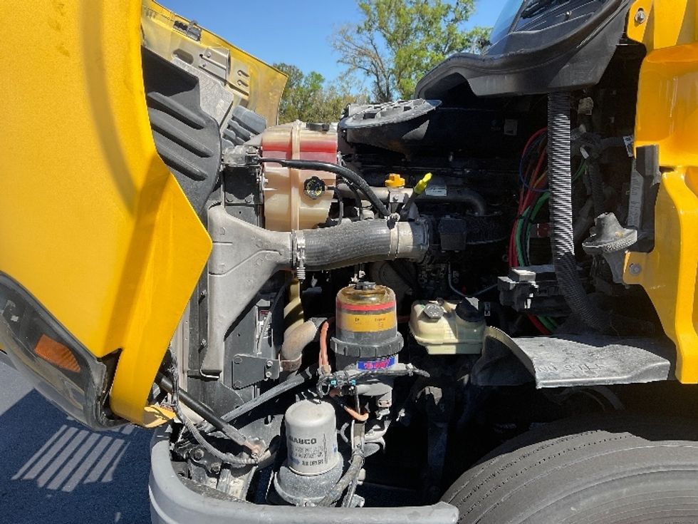 Day Cab Tractor-Heavy Duty Tractors-Freightliner-2019-Cascadia 11364ST-Tampa-FL-474,044\n\t\tmiles-$ 35,500 - Image 16