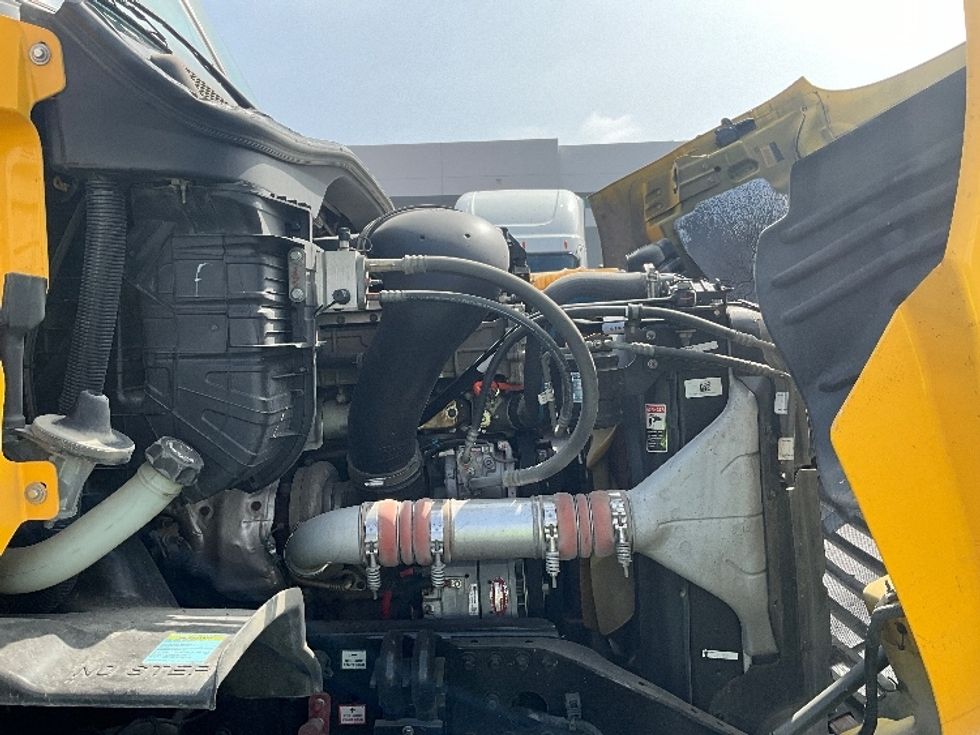 Day Cab Tractor-Heavy Duty Tractors-Freightliner-2019-Cascadia 11364ST-Torrance-CA-303,710\n\t\tmiles-$ 37,750 - Image 15