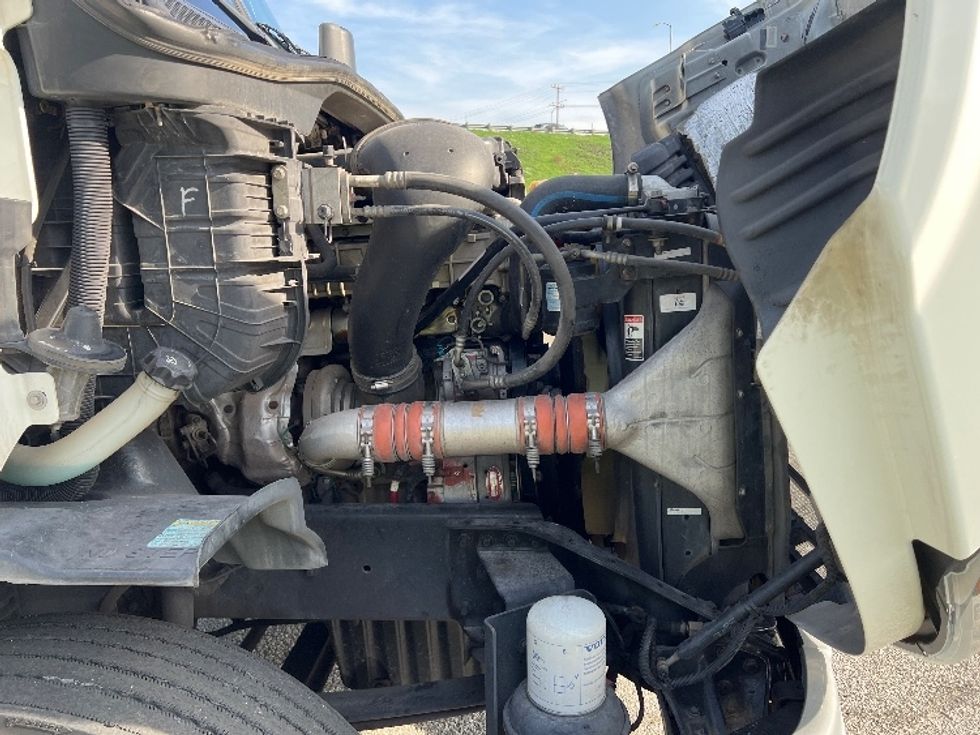 Day Cab Tractor-Heavy Duty Tractors-Freightliner-2019-Cascadia 11364ST-Torrance-CA-348,976\n\t\tmiles-$ 40,000 - Image 15