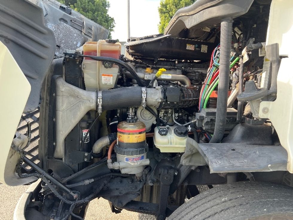 Day Cab Tractor-Heavy Duty Tractors-Freightliner-2019-Cascadia 11364ST-Torrance-CA-348,976\n\t\tmiles-$ 40,000 - Image 16