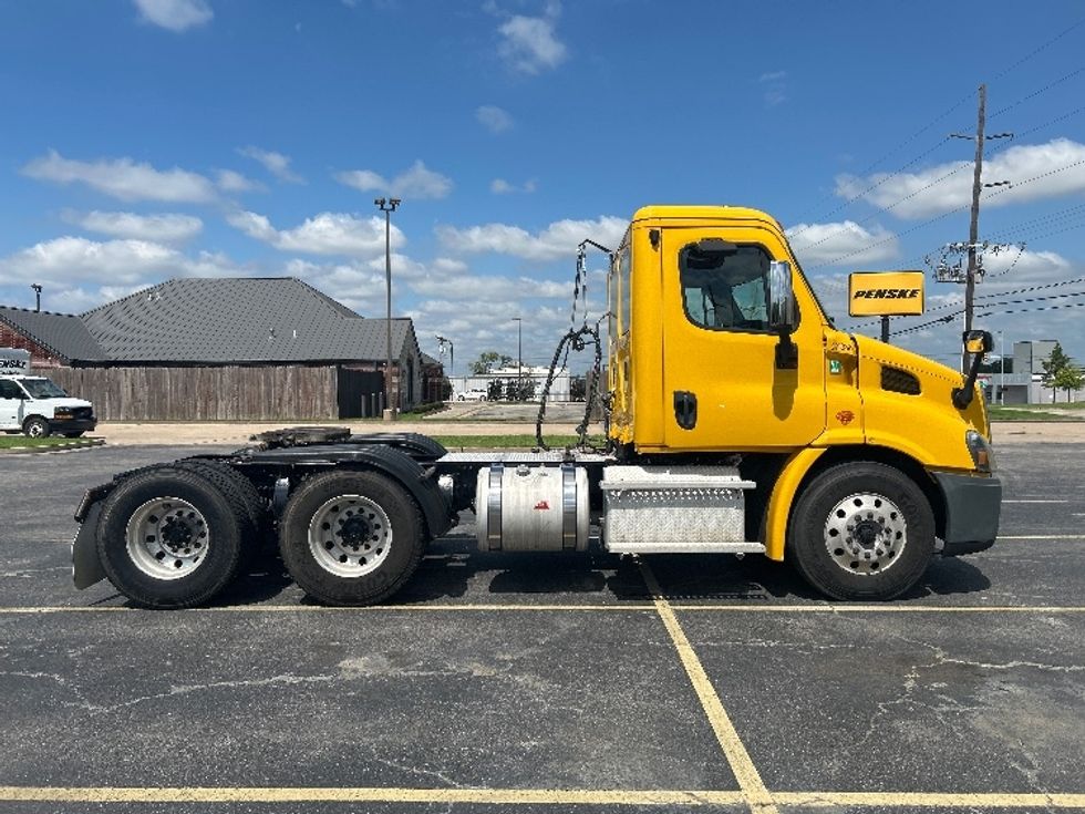 Day Cab Tractor-Heavy Duty Tractors-Freightliner-2019-Cascadia 11364ST-Tulsa-OK-267,031\n\t\tmiles-$ 39,250 - Image 8