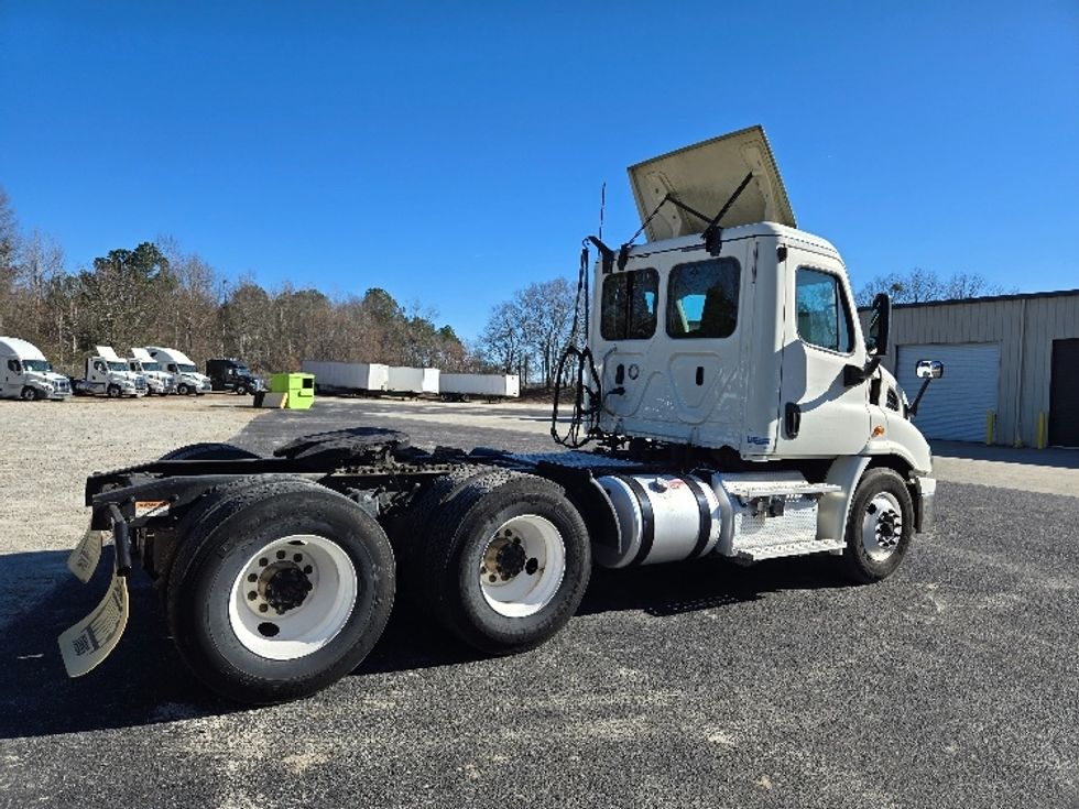Day Cab Tractor-Heavy Duty Tractors-Freightliner-2019-Cascadia 11364ST-Villa Rica-GA-273,319\n\t\tmiles-$ 48,250 - Image 7