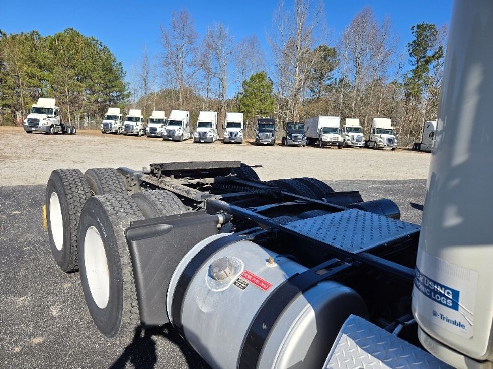 Day Cab Tractor-Heavy Duty Tractors-Freightliner-2019-Cascadia 11364ST-Villa Rica-GA-317,911\n\t\tmiles-$ 45,750 - Image 18