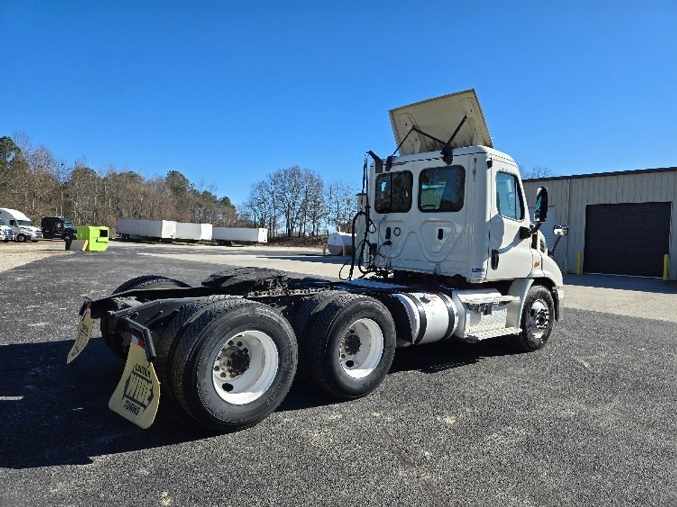 Day Cab Tractor-Heavy Duty Tractors-Freightliner-2019-Cascadia 11364ST-Villa Rica-GA-317,911\n\t\tmiles-$ 45,750 - Image 7