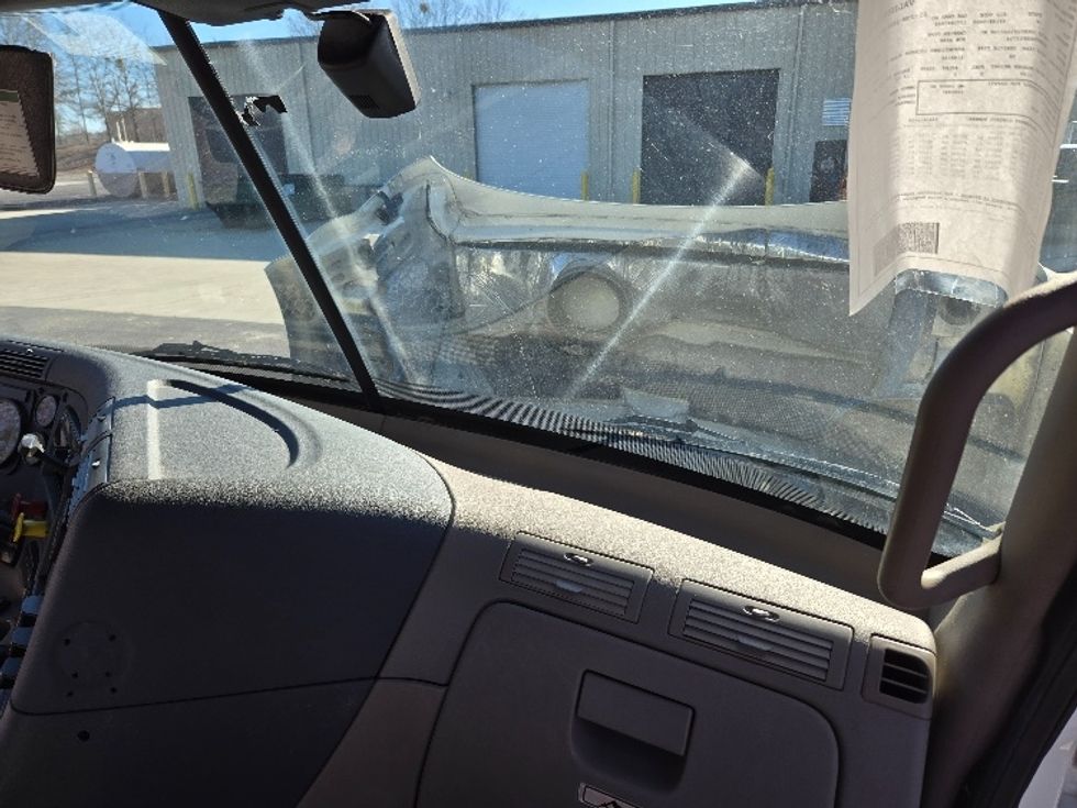 Day Cab Tractor-Heavy Duty Tractors-Freightliner-2019-Cascadia 11364ST-Villa Rica-GA-353,458\n\t\tmiles-$ 44,250 - Image 13