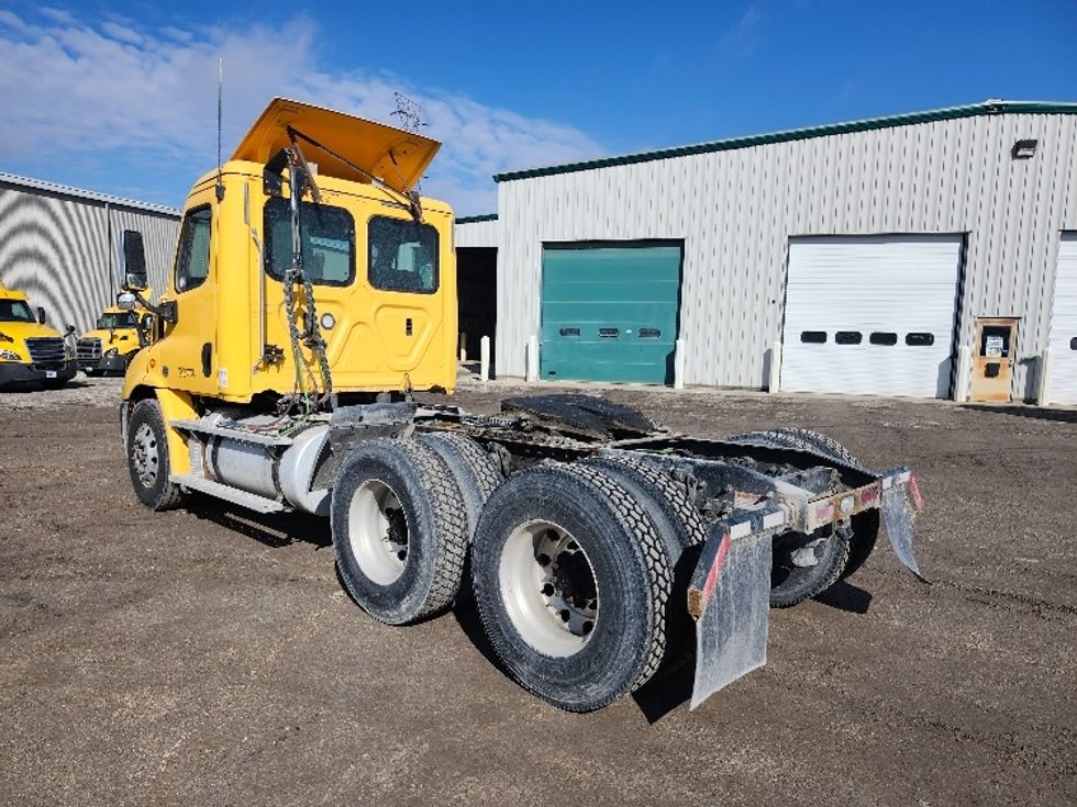Day Cab Tractor-Heavy Duty Tractors-Freightliner-2019-Cascadia 11364ST-Wabash-IN-520,439\n\t\tmiles-$ 30,750 - Image 5