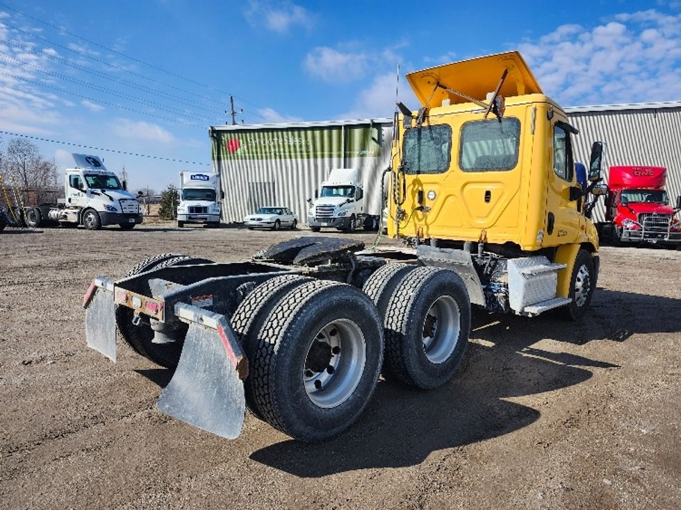 Day Cab Tractor-Heavy Duty Tractors-Freightliner-2019-Cascadia 11364ST-Wabash-IN-520,439\n\t\tmiles-$ 30,750 - Image 7