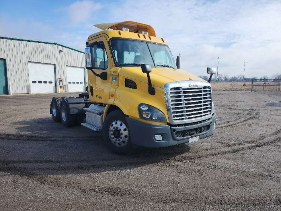 Day Cab Tractor-Heavy Duty Tractors-Freightliner-2019-Cascadia 11364ST-Wabash-IN-552,680
miles-$ 27,750