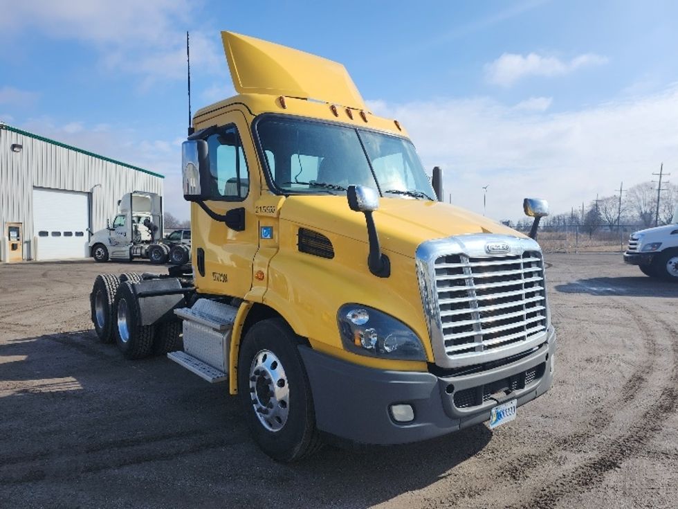 Day Cab Tractor-Heavy Duty Tractors-Freightliner-2019-Cascadia 11364ST-Wabash-IN-572,487\n\t\tmiles-$ 27,250 - Image 1