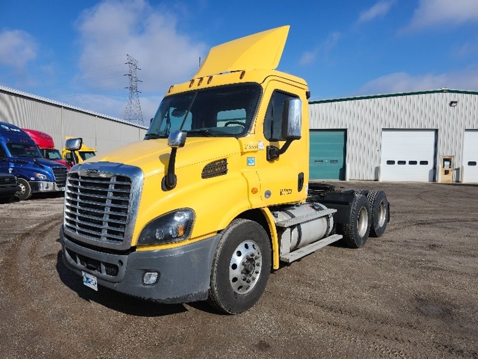 Day Cab Tractor-Heavy Duty Tractors-Freightliner-2019-Cascadia 11364ST-Wabash-IN-572,487\n\t\tmiles-$ 27,250 - Image 3