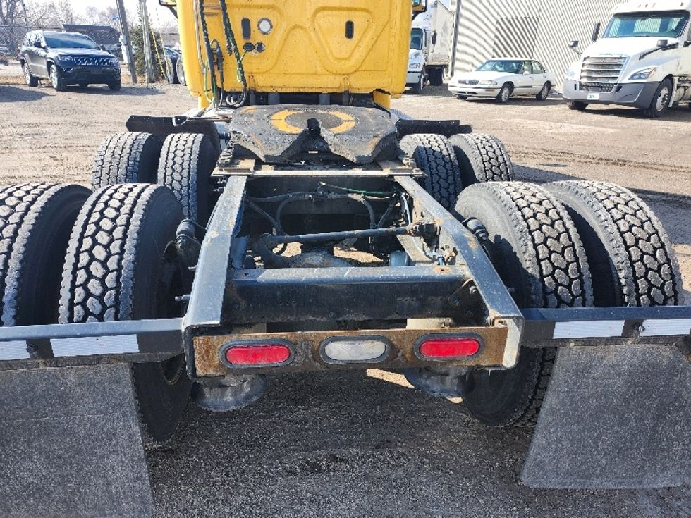 Day Cab Tractor-Heavy Duty Tractors-Freightliner-2019-Cascadia 11364ST-Wabash-IN-572,487\n\t\tmiles-$ 27,250 - Image 6